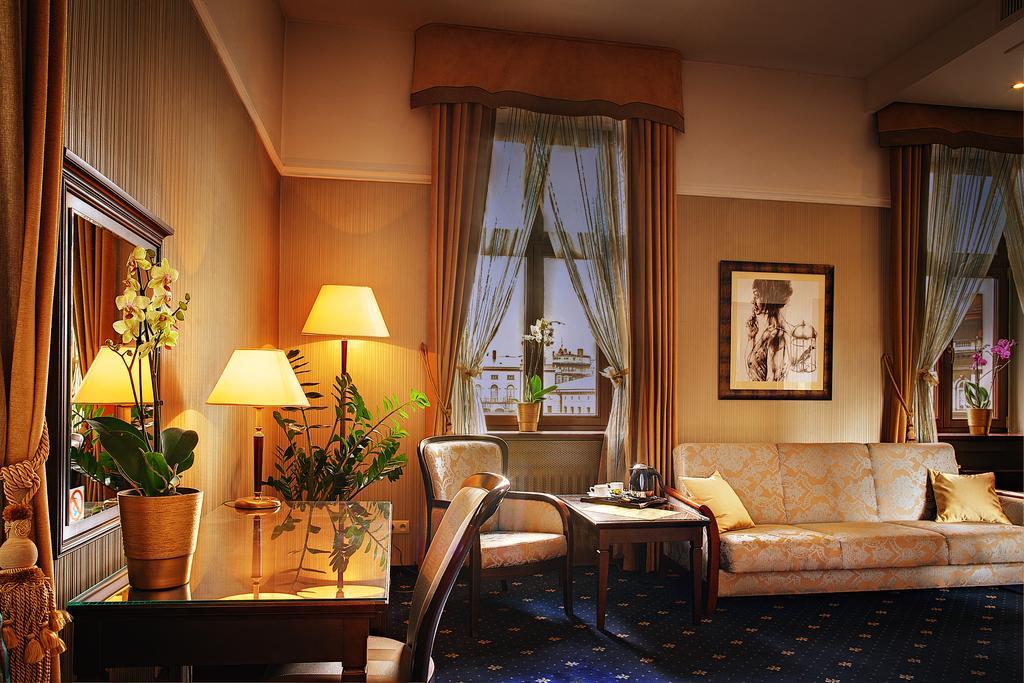 Hotel President Белско-Бяла Екстериор снимка